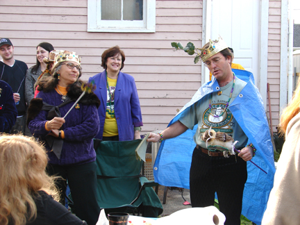 phunnyphortyphellowsandbuzzards_00210