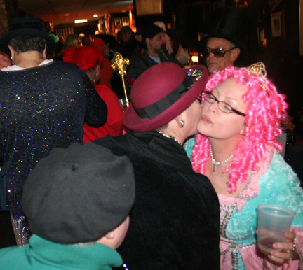 Mardi-Gras-2008-Phunny-Phorty-Phellows-Crawfish-Boil-4779