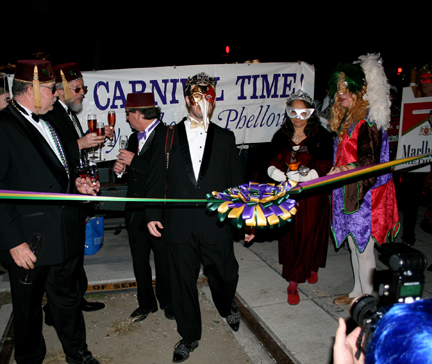 2008-Phunny-Phorty-Phellows-Before-the-Streetcar-Ride-3369