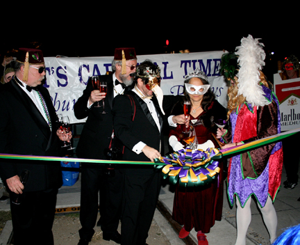 2008-Phunny-Phorty-Phellows-Before-the-Streetcar-Ride-3372