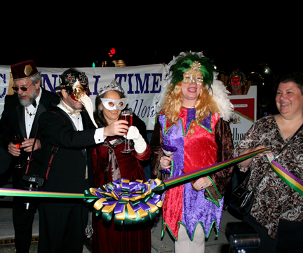 2008-Phunny-Phorty-Phellows-Before-the-Streetcar-Ride-3377